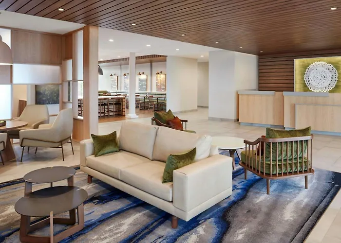 Fairfield By Marriott & Southwest *