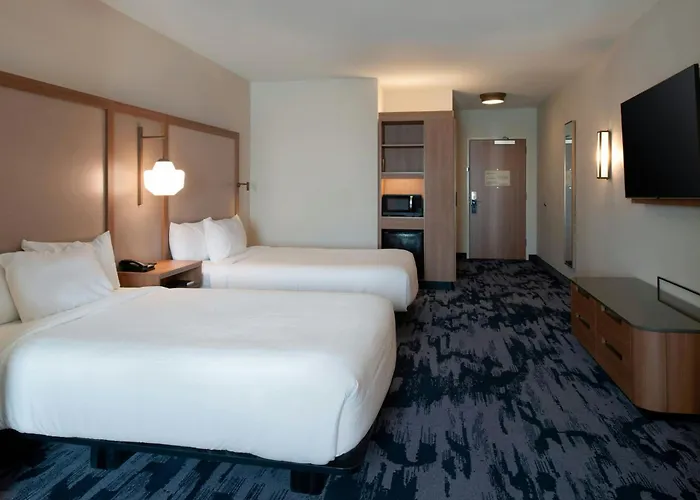 Fairfield By Marriott & Southwest Hotel *