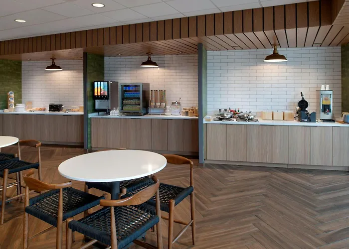 Fairfield By Marriott & Southwest Hotel